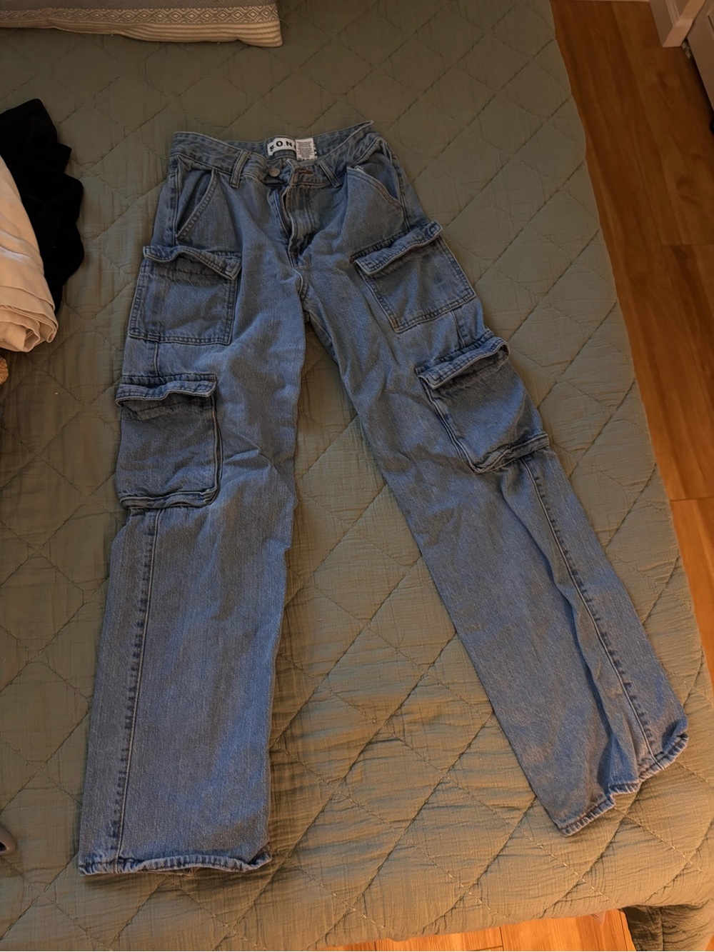 Relaxed Light Blue Cargo Jeans for Women